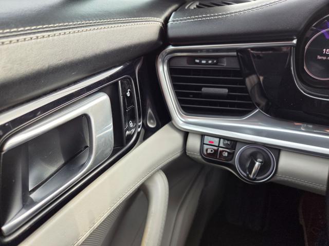 PORSCHE Panamera usata, con Fendinebbia