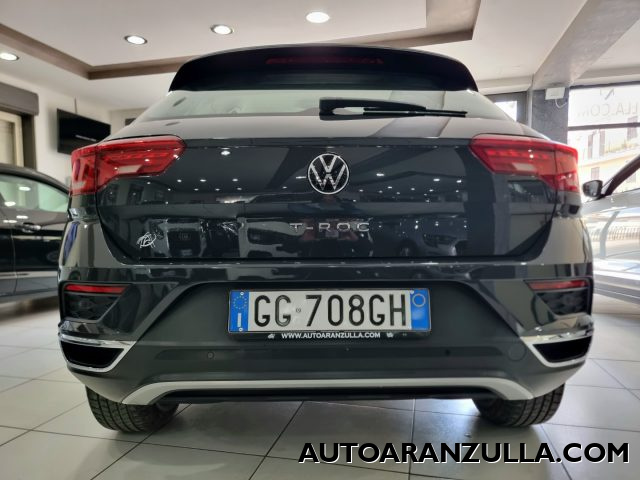 VOLKSWAGEN T-Roc usata, con MP3