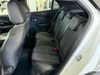 PEUGEOT 2008 usata, con Fari LED