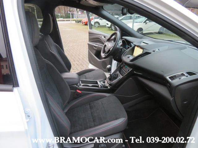 FORD Kuga usata, con Sedile posteriore sdoppiato