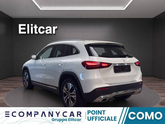 MERCEDES-BENZ GLA 180 usata, con Alzacristalli elettrici