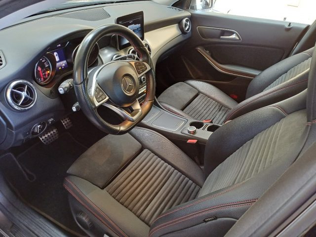 MERCEDES-BENZ CLA 200 usata, con Climatizzatore