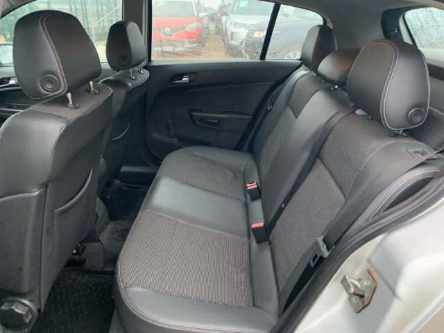 OPEL Astra usata, con Climatizzatore