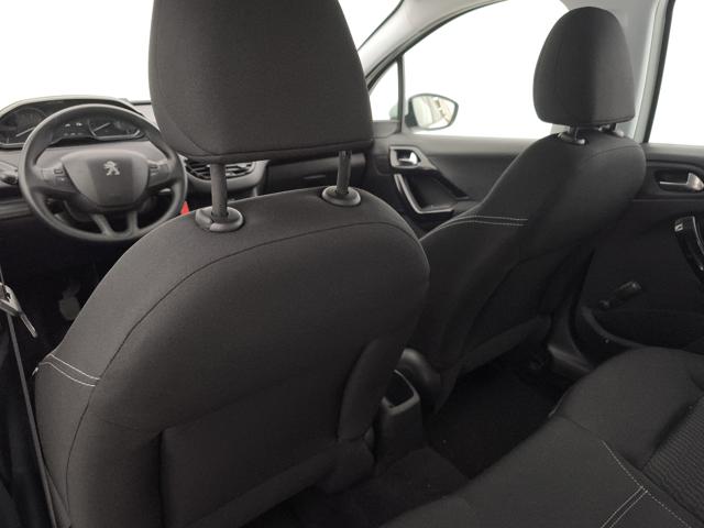 PEUGEOT 208 usata, con Volante multifunzione