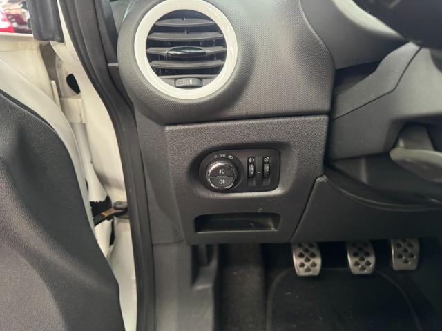 OPEL Corsa usata, con Fendinebbia