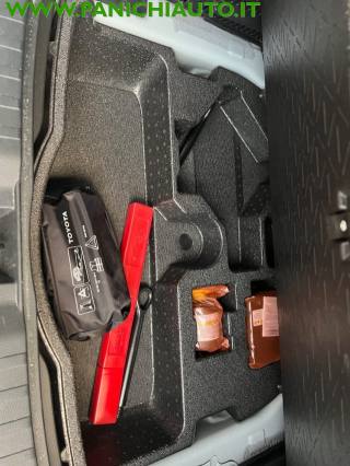 TOYOTA RAV 4 MY23 usata, con Fendinebbia