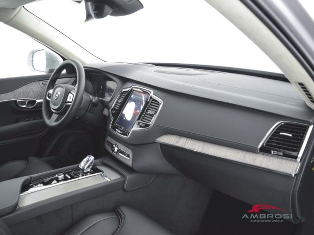 VOLVO XC90 usata 11