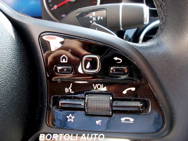 MERCEDES-BENZ A 180 usata, con Fari LED