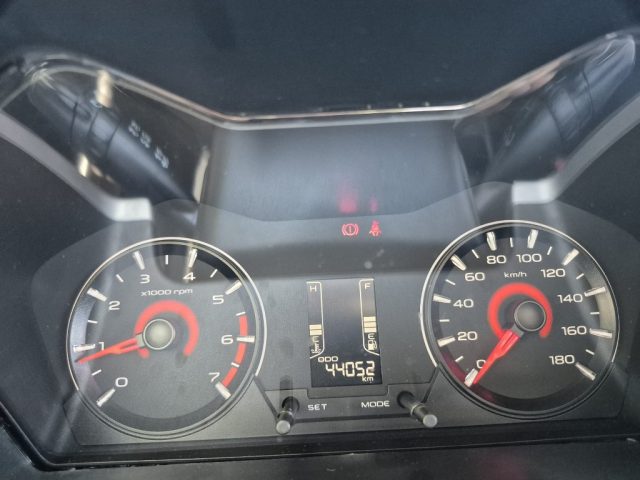 MAHINDRA KUV100 usata, con Chiusura centralizzata