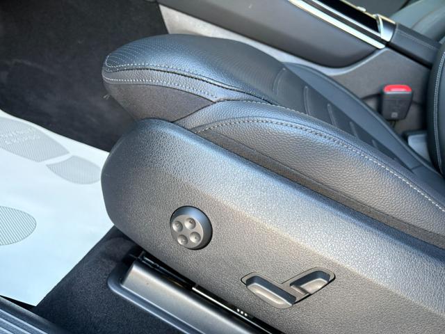 MERCEDES-BENZ GLC 220 usata, con Sensori di parcheggio posteriori