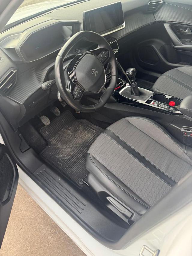 PEUGEOT 2008 usata, con Controllo trazione