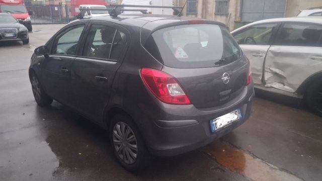 OPEL Corsa usata, con Airbag
