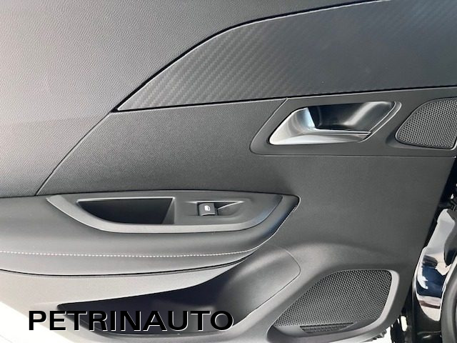 PEUGEOT 2008 usata, con Cruise Control