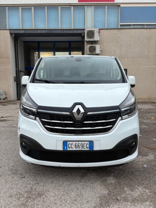 RENAULT Trafic usata, con Alzacristalli elettrici