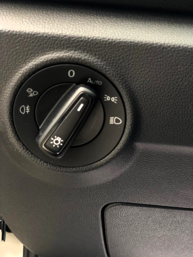 VOLKSWAGEN T-Roc usata, con Fari LED