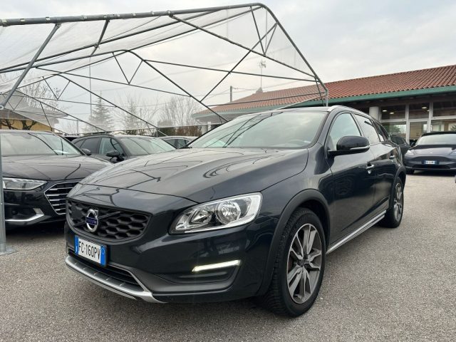 VOLVO V60 Cross Country usata, con ABS
