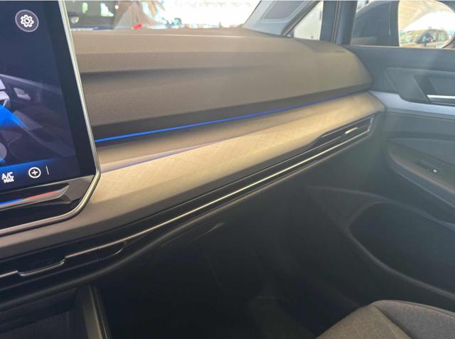 VOLKSWAGEN Golf usata, con Autoradio