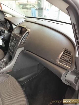 OPEL Astra usata, con Climatizzatore