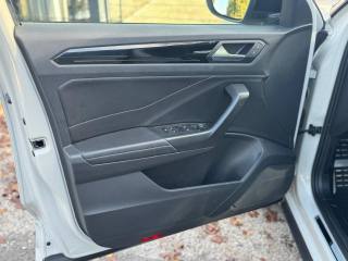 VOLKSWAGEN T-Roc usata, con Sistema di navigazione