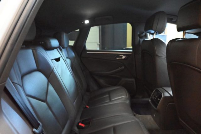 PORSCHE Macan usata 32