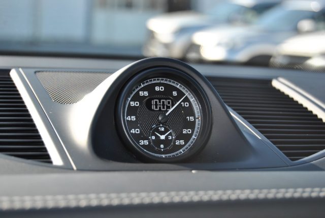 PORSCHE Macan usata, con Park Distance Control