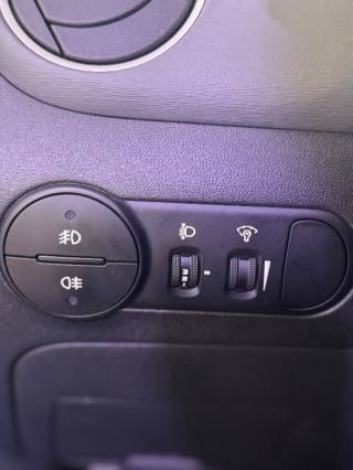HYUNDAI i10 usata 10