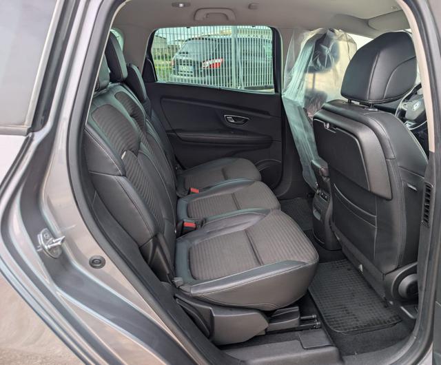 RENAULT Grand Scenic usata, con Servosterzo