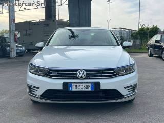 VOLKSWAGEN Passat usata, con Park Distance Control