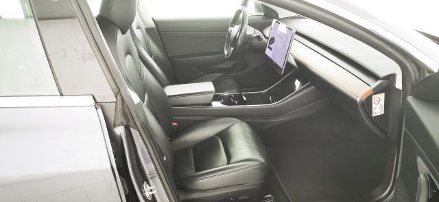TESLA Model 3 usata, con Telecamera per parcheggio assistito