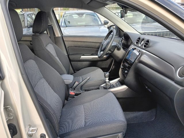 SUZUKI Vitara usata, con USB