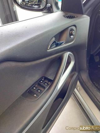 OPEL Zafira Tourer usata 23