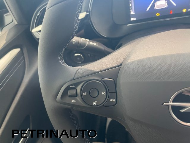 OPEL Corsa usata, con Touch screen