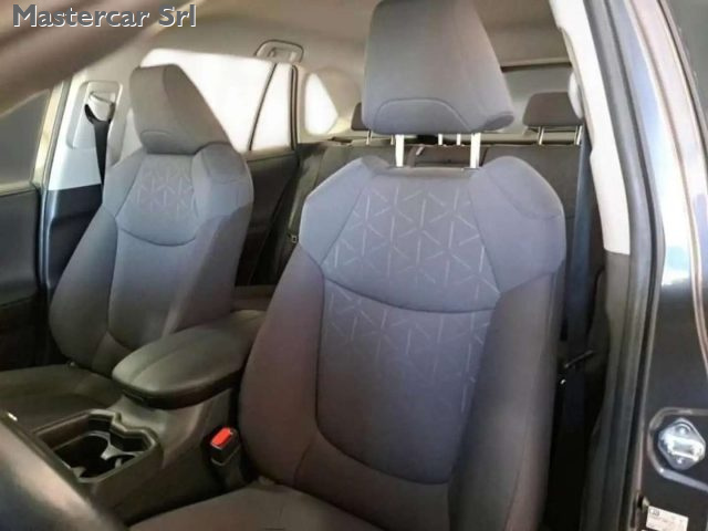 TOYOTA RAV 4 usata, con Airbag Passeggero