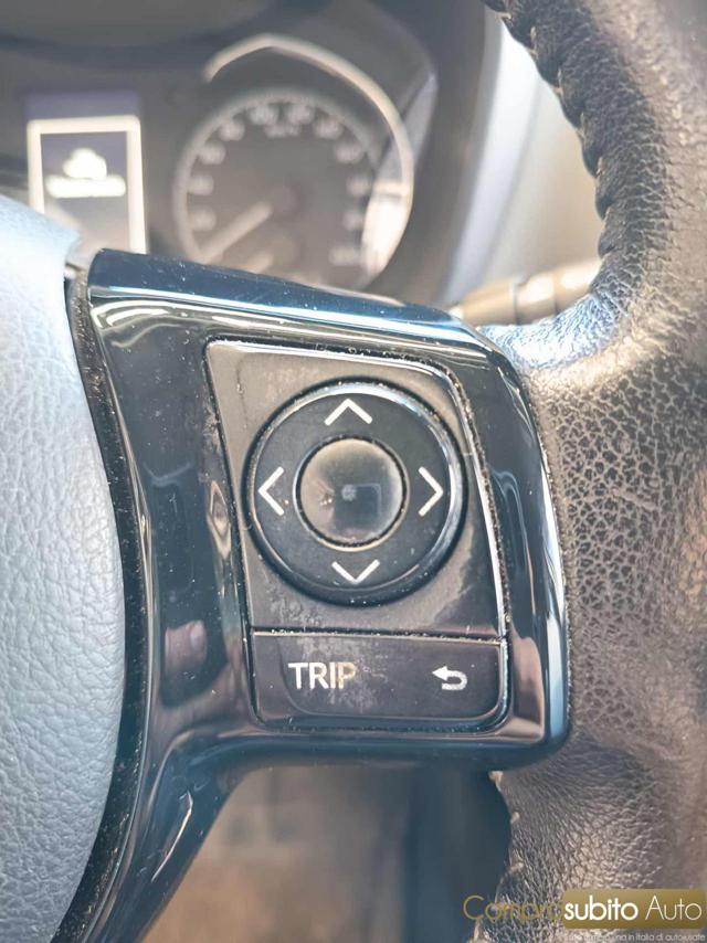 TOYOTA Yaris usata 19
