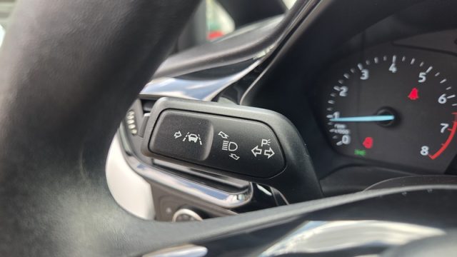 FORD Fiesta usata, con USB
