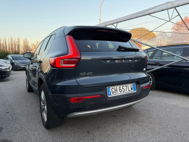 VOLVO XC40 usata, con Airbag laterali