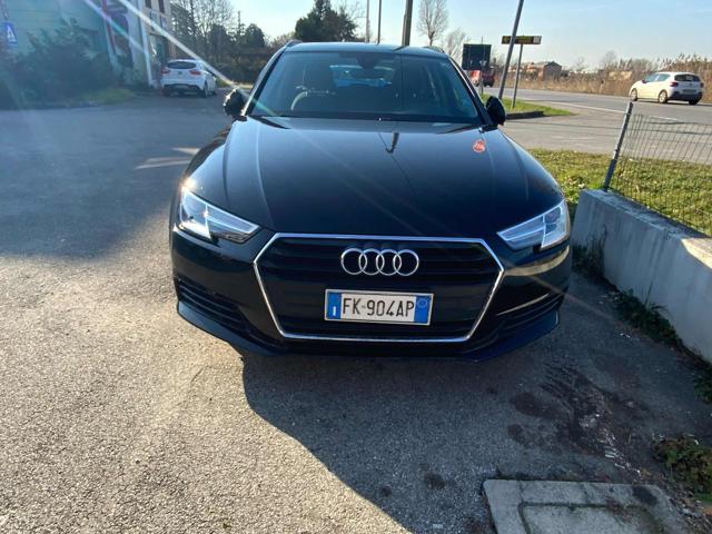 AUDI A4 usata, con Autoradio