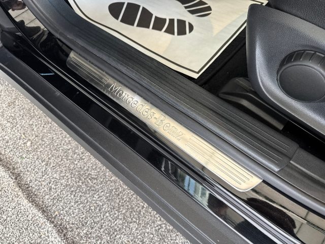 MERCEDES-BENZ GLA 200 usata 27