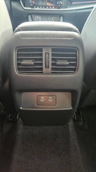 NISSAN Qashqai usata, con Vetri oscurati