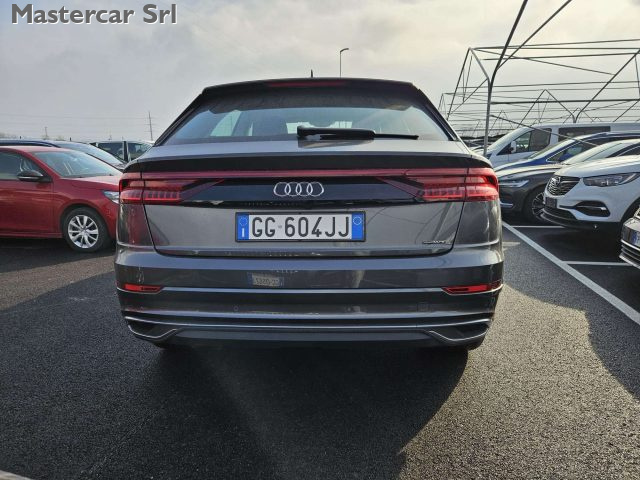 AUDI Q8 usata, con Autoradio