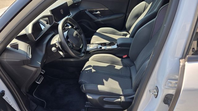 PEUGEOT 2008 usata, con Park Distance Control