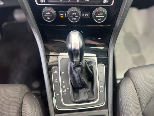 VOLKSWAGEN Golf usata, con Volante multifunzione