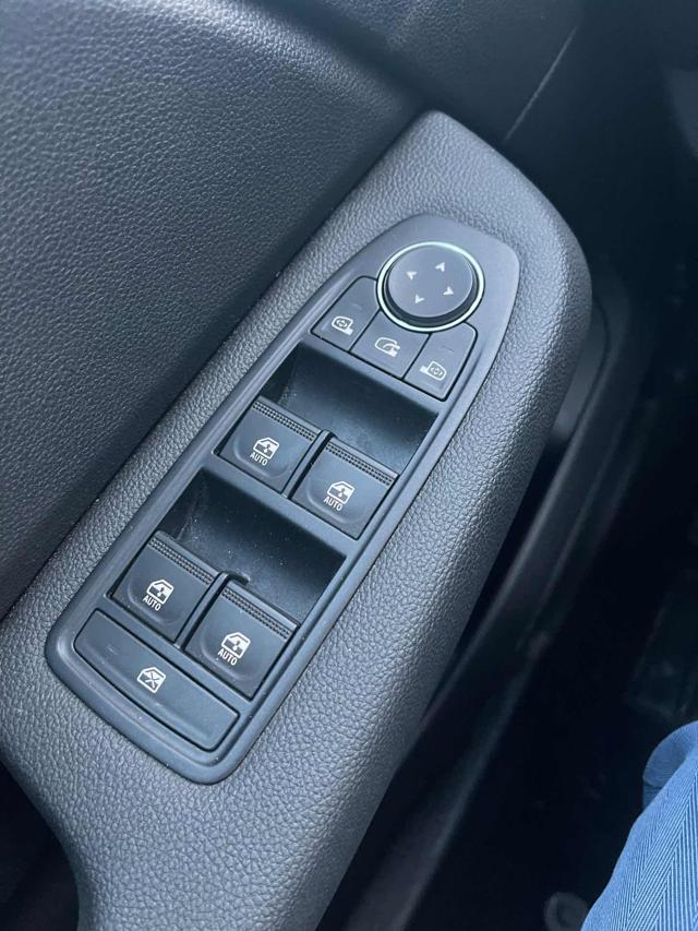 MITSUBISHI Colt usata, con Servosterzo