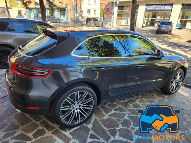 PORSCHE Macan usata, con Autoradio