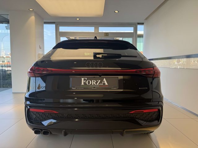 AUDI Q5 usata, con Sedile posteriore sdoppiato