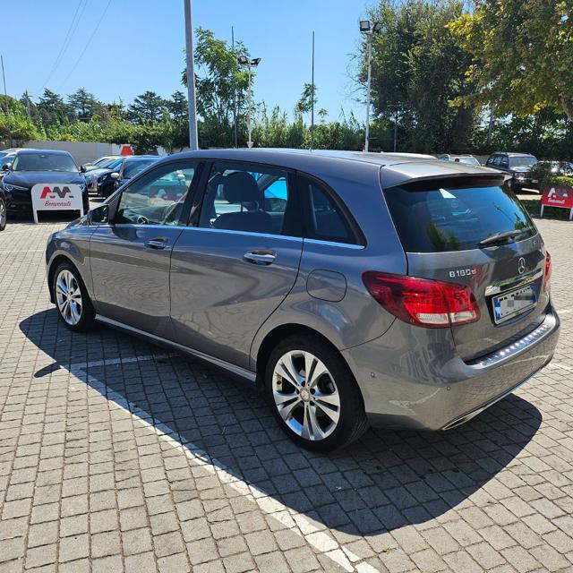 MERCEDES-BENZ B 180 usata, con Chiusura centralizzata