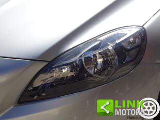 VOLVO V40 usata, con Autoradio