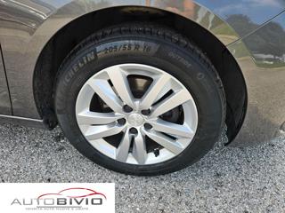 PEUGEOT 308 usata, con Touch screen