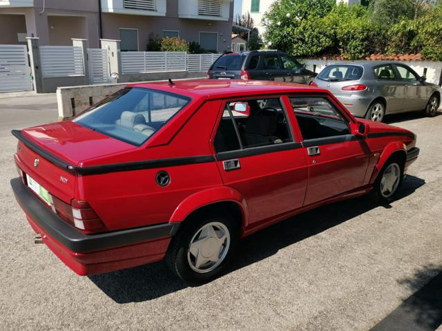 ALFA ROMEO 75 usata, con Servosterzo