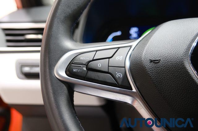 RENAULT Clio usata, con Fari LED